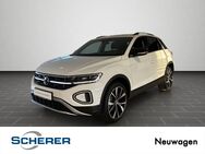 VW T-Roc, 1.5 TSI Style BLACKSTYLE, Jahr 2022 - Wiesbaden