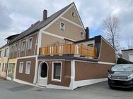 Renovierungsbedürftiges Einfamilienhaus mit Dachterrasse und schönem Gartengrundstück - Marktredwitz