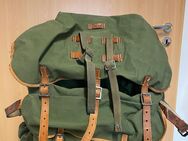 Vintage-Canvas-Rucksack mit Lederriemen und Verstärkungen - Rockenberg