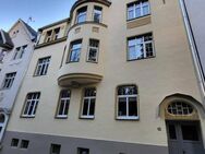 Super sanierte 4-Raum Dachgeschoss WE mit neuer Einbauküche - Greiz