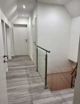 ***Sanierte Maisonette-Wohnung im Herzen von Altrip*** - Altrip