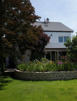 Villa der Extraklasse: Komfort und Design vereint in beliebter Lage von Dreieich-Götzenhain! - Dreieich