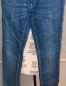 Trendige CLD Röhrenjeans mit modernem Frontschlitz in Blau – Größe S in 24103