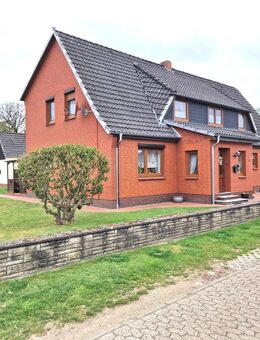 Viel Potenzial für große Familie im ZFH - teilw. vermietet - Syke