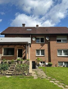 Am Ende einer Sackgasse, am Waldrand gelegen befindet sich dieses große 1-2 Familienhaus... - Rödinghausen