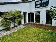 FOR SALE***Lichterfüllte Architekten-Haus mit großzügigem Raumangebot und edler Ausstattung*** - Norderstedt