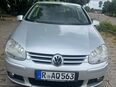 Verkaufe VW Golf 5 im top Zustand. Perfekt für Fahranfänger, Studenten oder Azubis in 93047