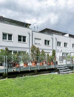 Work. Live. Enjoy. - Großzügiges RMH mit Dachterrasse - Ulm