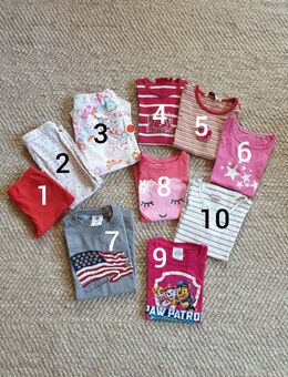 Kinderkleidung Sommer Größe 98-140 (T-Shirts, kurze Hosen, Leggins) - Eichstätt