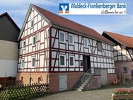 Wohnhaus mit Nebengebäude in Frankenberg-Schreufa - Frankenberg (Eder)