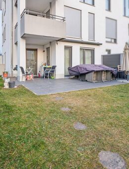 Wohnen direkt am See! Neuwertige 3-Zimmer-Ergeschoss-Wohnung in top Lage in Langweid am Lech - Langweid (Lech)