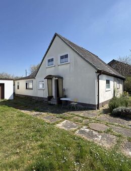 Charmante DHH mit neuer Heizung auf traumhaften Grundstück in TOP Lage von Düren - Düren