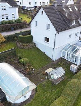 Großzügiges Zweifamilienhaus mit offenem Wohnkonzept in guter Randlage von Plettenberg zu verkaufen! - Plettenberg