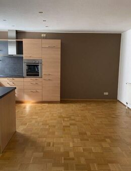 Attraktive Eigentumswohnung mit Einbauküche und Balkon - Hünfeld (Konrad-Zuse-Stadt)