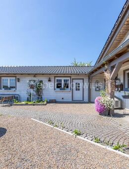 Gemütliches Einfamilienhaus mit Galerie, Garage, Scheune und einmaligem Grundstück - Neunkirchen-Seelscheid