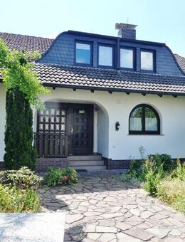 GANESHA-IMMOBILIEN...Bungalow in bevorzugter Wohnlage - nähe " Schönbusch " ! - Aschaffenburg