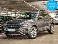 VW T-Roc, 2.0 TDI Style, Jahr 2024 - Stuttgart