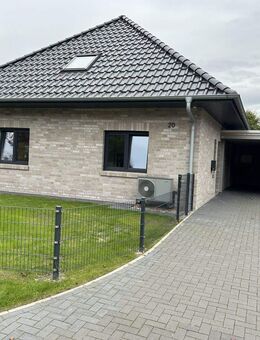 Einfamilienwohnhaus mit Carport KfW 40ee mit Photovoltaik - Barßel