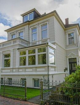 6659 - Sofort Bezugsfrei! Attraktive 4-Zimmer-Wohnung in weißer Altbauvilla im Herzen von Oldenburg! - Oldenburg