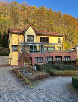 luxuriöses Einfamilienhaus mit 400 qm Wohn- und Nutzfläche - komplett barrierefrei / neuwertig - Fahrstuhl über alle Etagen - Ruhla
