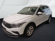 VW Tiguan, 2.0 TDI MOVE, Jahr 2023 - Schrobenhausen