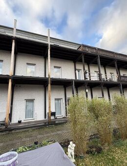 Investmentchance: Mehrfamilienhaus mit 14 Einheiten & Wohngrundstück für Neubau bei Leverkusen - Leverkusen