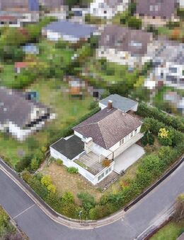 Geräumiges Zwei-Familien-Haus mit großem Garten in ruhiger Bestlage in Rodenbach! - Rodenbach (Hessen)