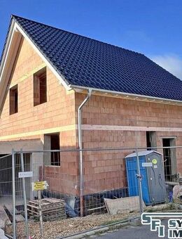 Im Bau befindliches Einfamilienhaus mit Garage - Mechernich