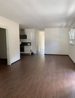 3-Zimmerwohnung im DG mit Aufzug in der Stadtmitte - Schramberg