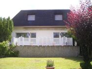 Wunderschönes Ein- oder Zweifamilienhaus mit Einliegerwohnung mit 10 Zimmern, 6 Bädern, 2 Küchen und Männerhöhle :-) - Berlin