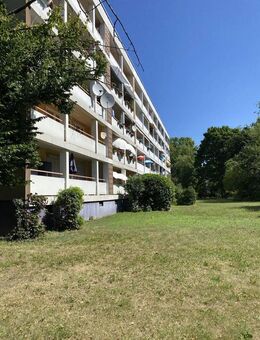 Großzügiges Potenzial: 4-Zimmer-Wohnung in begehrter Lage von Mannheim Waldhof Ost - Mannheim