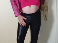 Sexy Milf CD sucht Schwester - Reutlingen