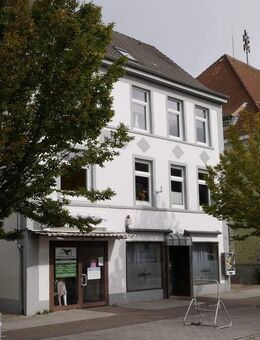 Zentral gelegenes Wohn- und Geschäftshaus in Brunsbüttel - Brunsbüttel