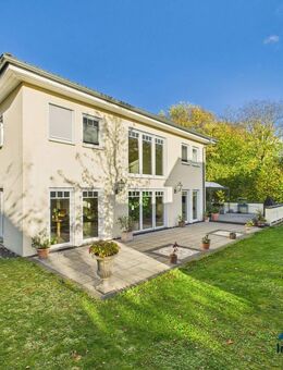 WOW! High-End-Villa in Bad Boll - 319 m² Luxus, Galerie, Kamin & Garten zum Verlieben! - Bad Boll