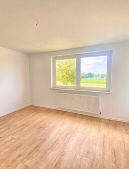 Renovierte 2-Zimmer-Wohnung mit Balkon - Stuhr