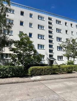 Seltene Gelegenheit: Traumwohnung mit eigenem Garten in Biesdorf - Berlin
