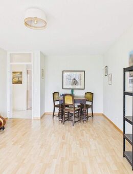 "Attraktive 3-Zimmerwohnung mit Komfortfaktor, ideal für Paare oder Singles mit Platzbedarf " - Saarbrücken