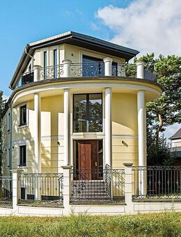 Luxuriöse Zweifamilienhaus-Villa in ruhiger und grüner Wohnlage nahe dem Müggelsee - Berlin