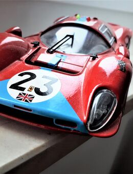 Modellauto 1:18--Ferrari 330 P4 im guten Zustand - Meckenheim