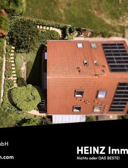 Doppelhaushälfte mit modernisierter Innenausstattung und liebevollem Garten - Leutenbach (Baden-Württemberg)