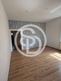 3-Zimmer-Wohnung - ca. 75 m² Wohnfläche - zentrale Lage in Hof - sofort verfügbar - 2. Obergeschoss - Hof