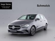 Mercedes B 180, PROGRESSIVE MBUX SPUR, Jahr 2023 - Emmendingen