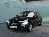 Mercedes C 300, T Avantgarde Easy Pack u v m, Jahr 2019 - München