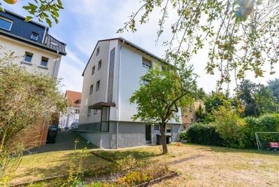 Zwei Dreifamilienhäuser mit Abgeschlossenheit und zusätzlichem Baufenster
