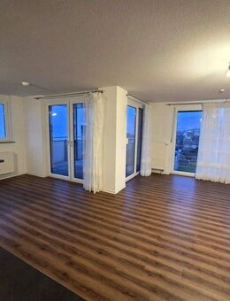 Schöne 3-Zimmerwohnung mit Balkon und Tiefgaragenstellplatz - Aalen