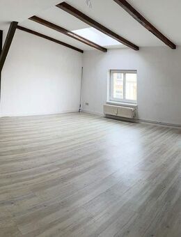 * Steinstr. 6 * Kurze Wege zu Einkauf und Kultur * 1 Zimmer, EBK, Tageslichtbad m. Dusche - Schwerin