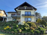 Dodenau mit Eder-Blick! EFH mit Dachgeschoss-Einliegerwohnung - Battenberg (Eder)