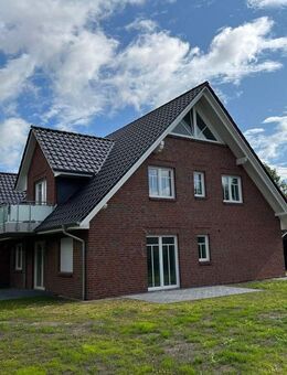 STELLE: 4-Zi. Maisonette Wohnung mit ausgebautem Spitzboden und Balkon - Stelle