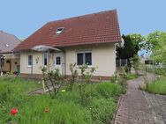 Gepflegtes EFH mit viel Platz, neuer Heizung, Garage und Garten in ruhiger Lage ! - Oebisfelde-Weferlingen