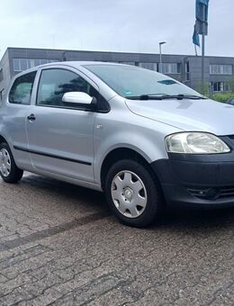 VW Fox nur 106000 Kilometer TÜV bis Juni 2026 - Rodgau